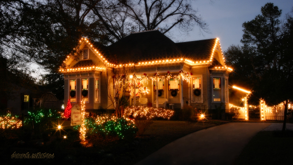 Azalea Inn at Christmas