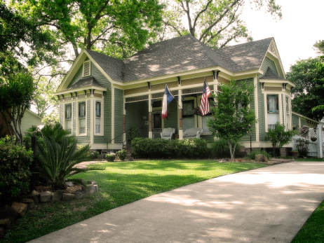 Azalea Inn Exterior